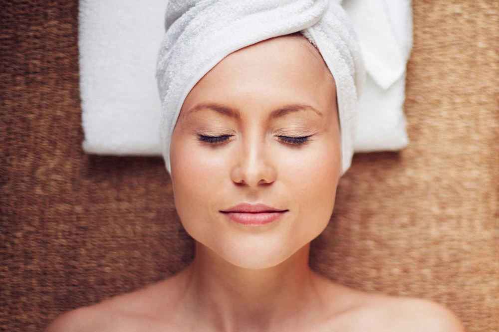 Microdermabrasion Facial beauty treatment